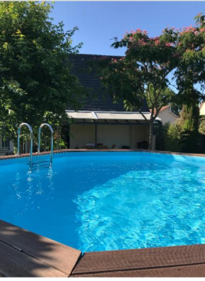 Maison avec piscine au calme